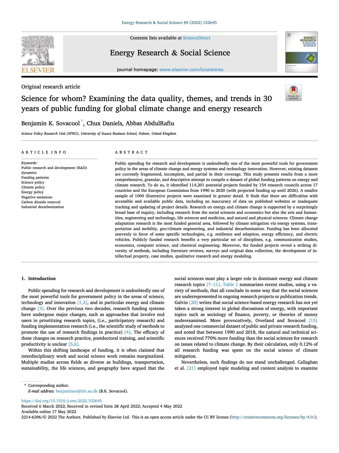 Science for whom? Examining the Data Quality, Themes, and Trends in 30 Years of Public Funding for Global Climate Change and Energy Research